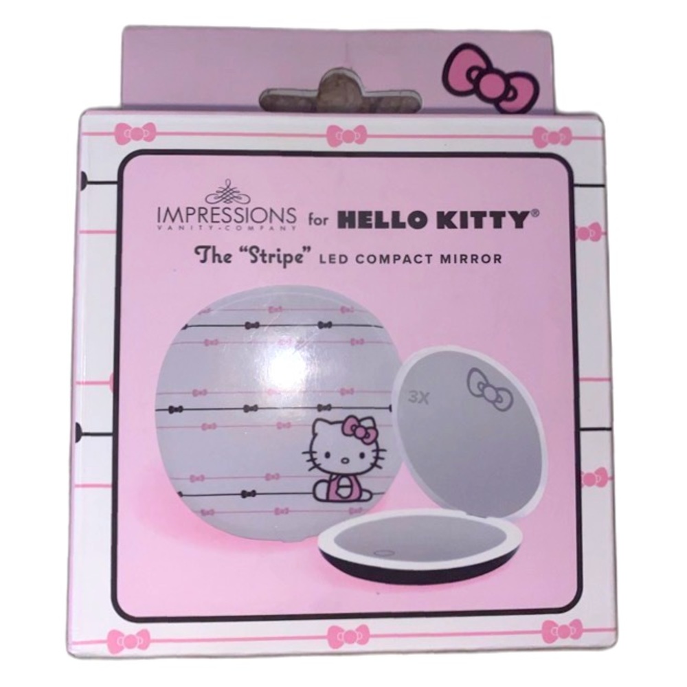 🎀🤭{HELLO KITTY} COMPACT MIRROR!!